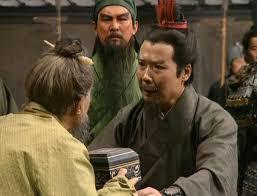 三让徐州属刘备的起因经过结果